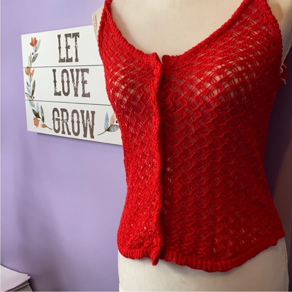 Moon and Madison red boho button tank top size Medium